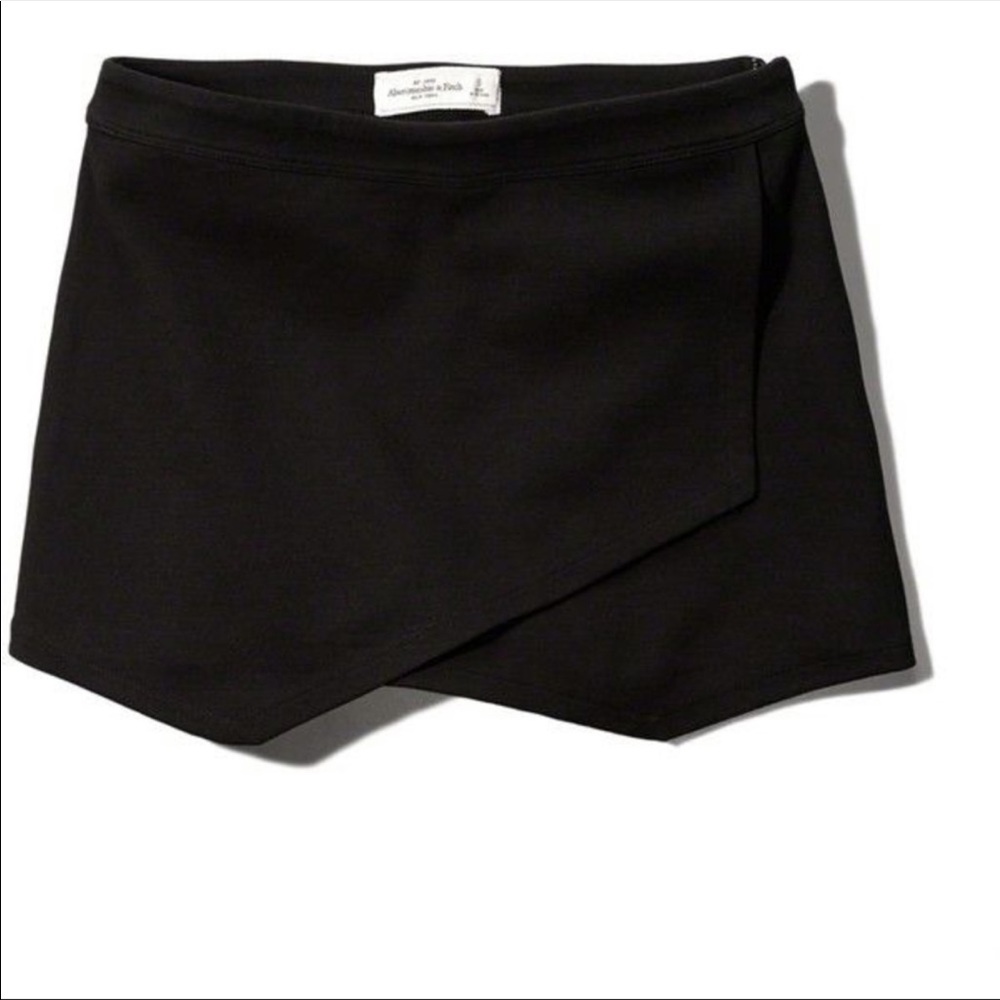 Abercrombie & Fitch Origami Skort